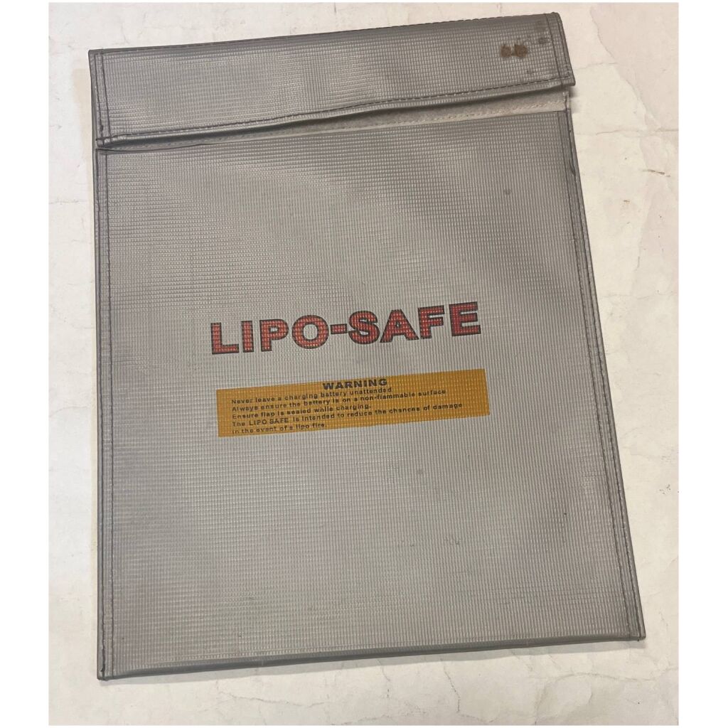 Lipo-Safe väska batteriförvaring med kardborreöppning 32x25cm