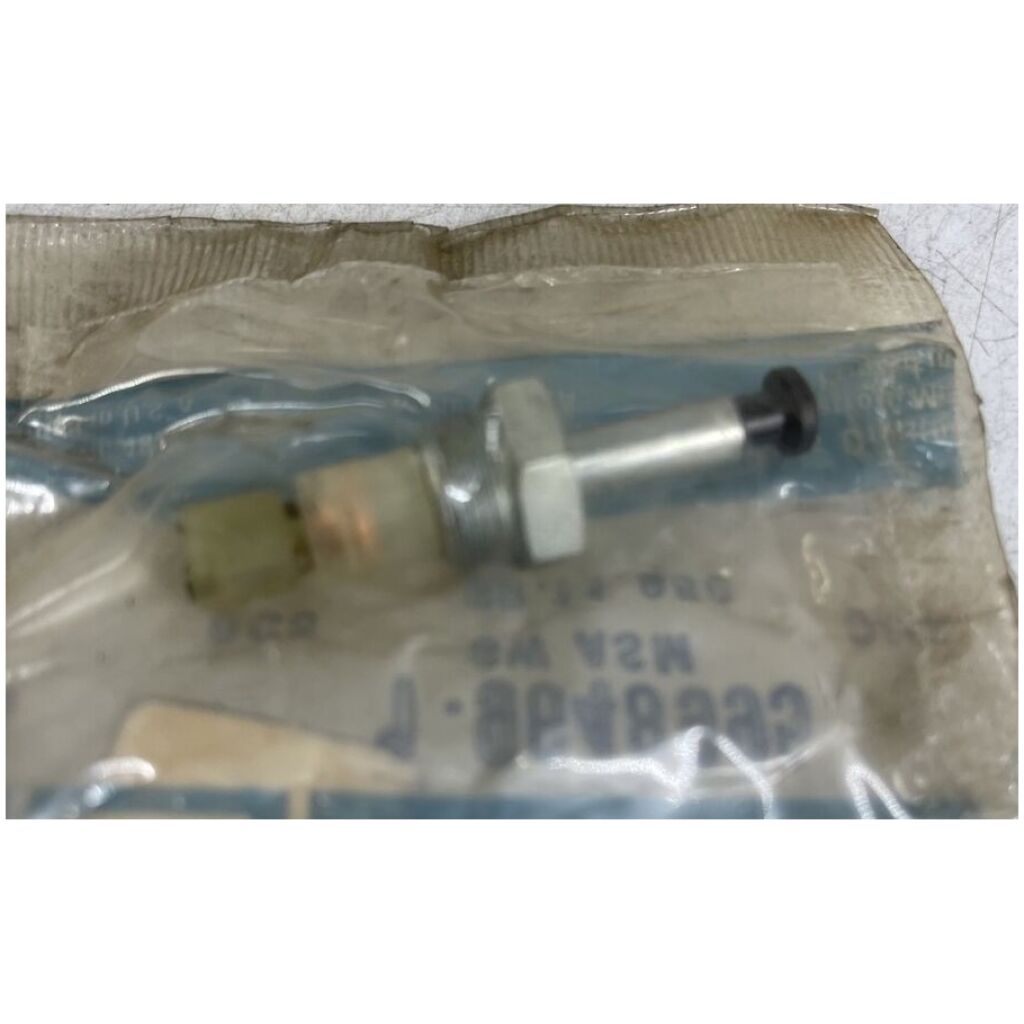 Dörrkontakt Chevrolet Oldsmobile 2dr 1970-1972 GM 9648995 NOS