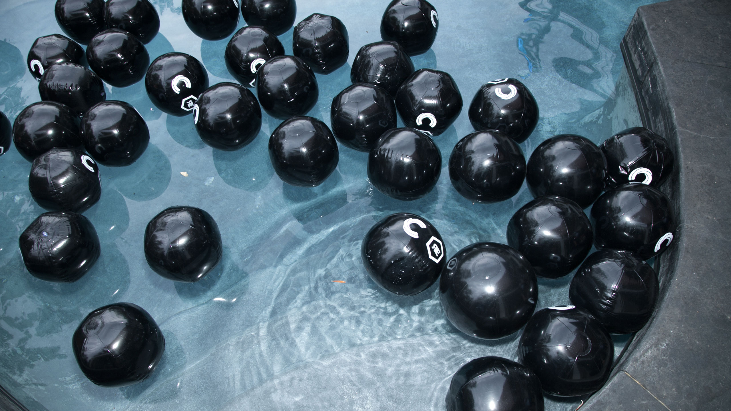 Conca Vodka pool with balls