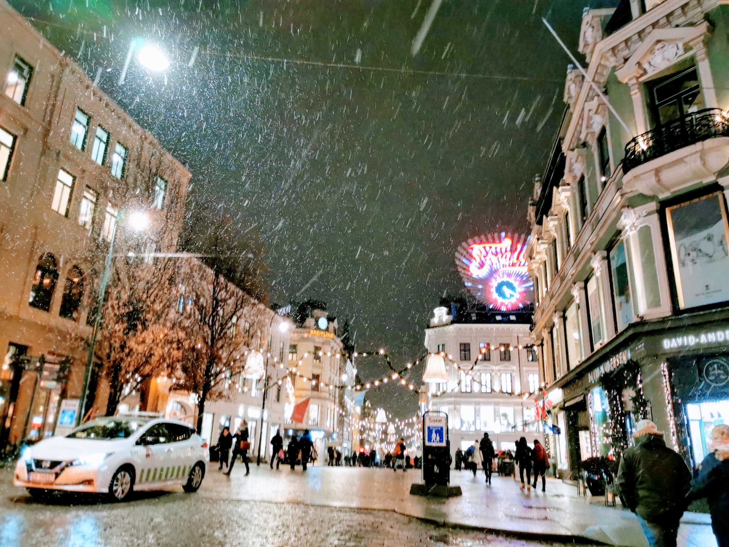 Snø Karl Johan jul pent bilde