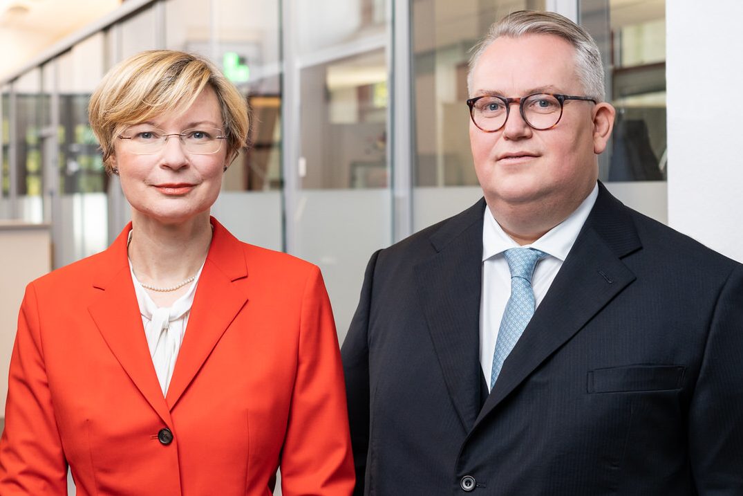 neue Geschäftsführerin der mecom: Mandy Best und Alexander Feldmann im Halb-Portrait
