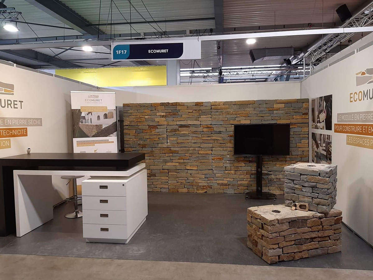 Stand Ecomuret au salon Municipalia, le salon des mandataires. Conception de roll-up et de stand sur-mesure