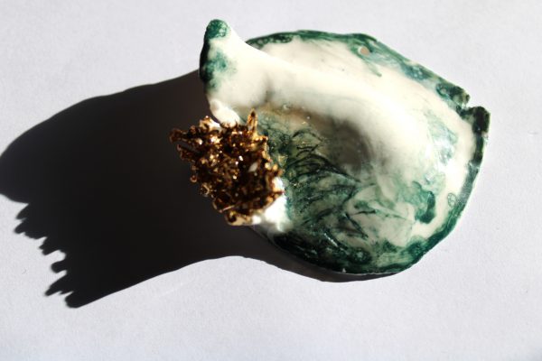 Meike Janssens – art and ceramics – porcelain art – wearable art