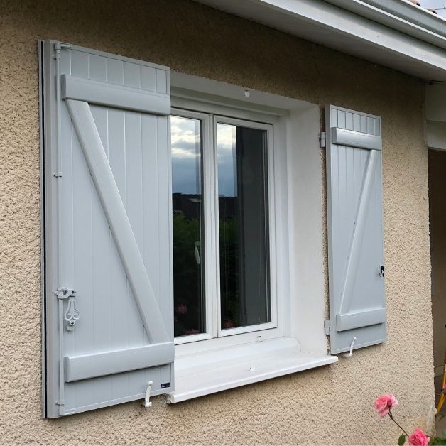 Volet Battant Aluminium Parempuyre 2025 07 01 Volet battant Parempuyre Menuiserie Couton 628x628 - Volet Battant Aluminium Parempuyre