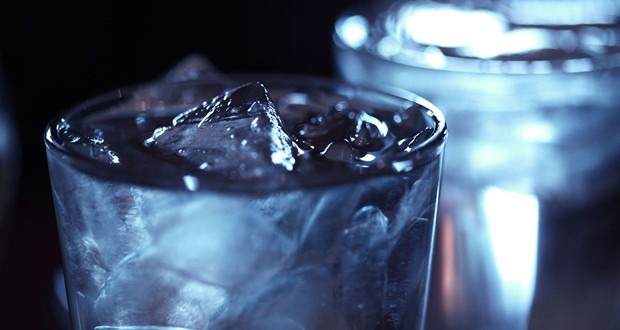 Pourquoi il ne faut jamais boire de l’eau glacée