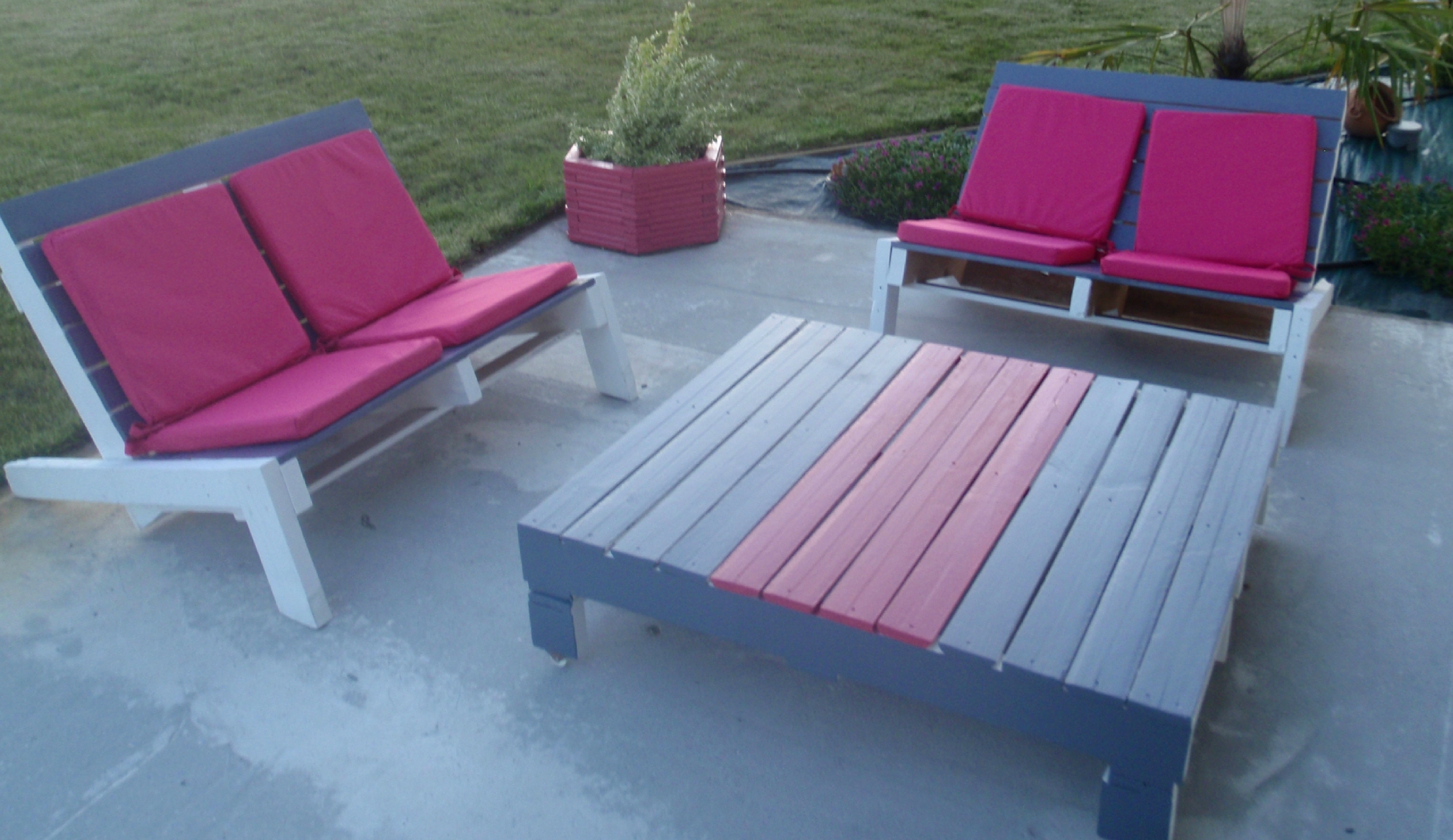 Set de meubles avec des palettes pour la terrasse