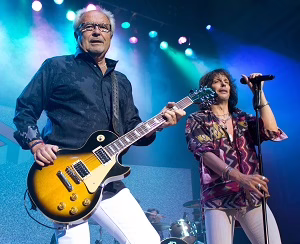 foreigner20141.jpg
