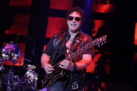 JOURNEY (Live at The Metro Arena Newcastle, U.K., May 22, 2013)
