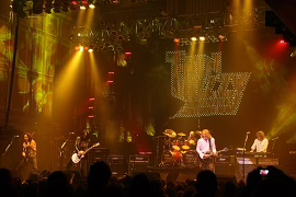 lizzylive20121.jpg