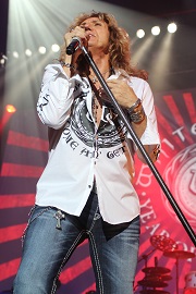 WHITESNAKE (Live at The Metro Arena Newcastle, U.K., May 22, 2013)