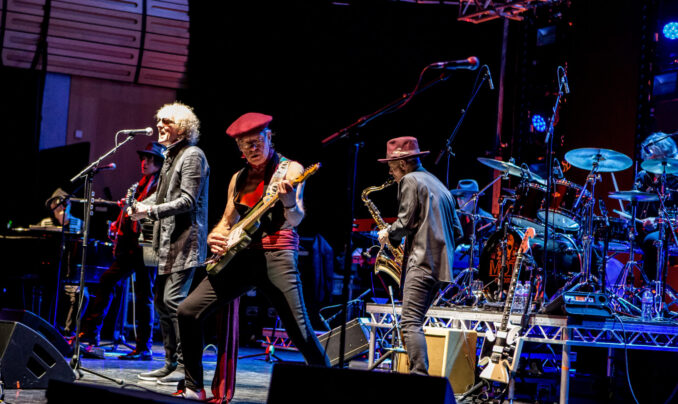 MOTT THE HOOPLE (Live at The Sage, Gateshead, U.K., April 23, 2019) MOTT THE HOOPLE (Live at The Sage, Gateshead, U.K., April 23, 2019)