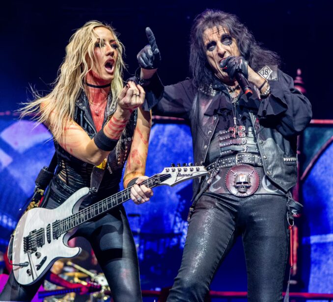 ALICE COOPER (Live at the First Direct Arena, Leeds, U.K., October 18, 2024) ALICE COOPER (Live at the First Direct Arena, Leeds, U.K., October 18, 2024)