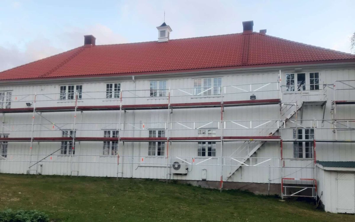 Stillas arbeid utført av Meta Stillas AS i Løten
