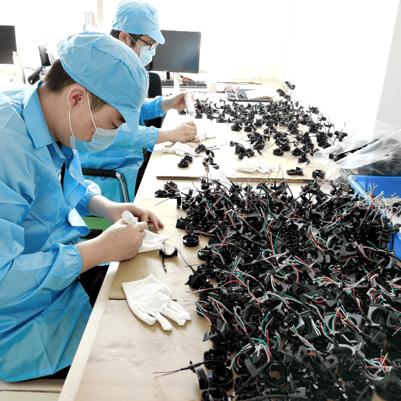 Samenbouwen van mechanische en elektronische producten