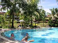 zwembad Santika Hotel