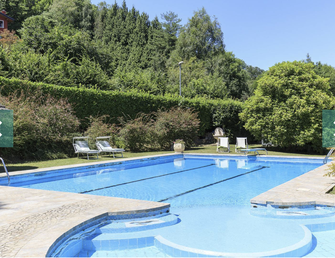 Villa met zwembad in Meina met uitzicht op het meer