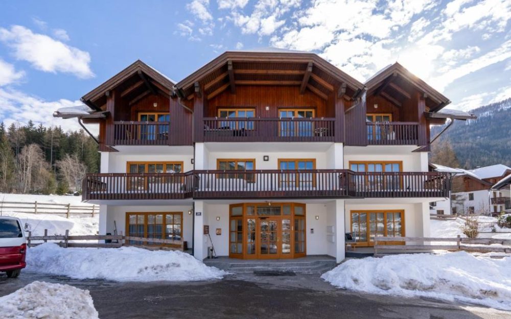 Luxury Ski-In/Ski-Out Apartment in Bad Kleinkirchheim – Stunning Mountain Views