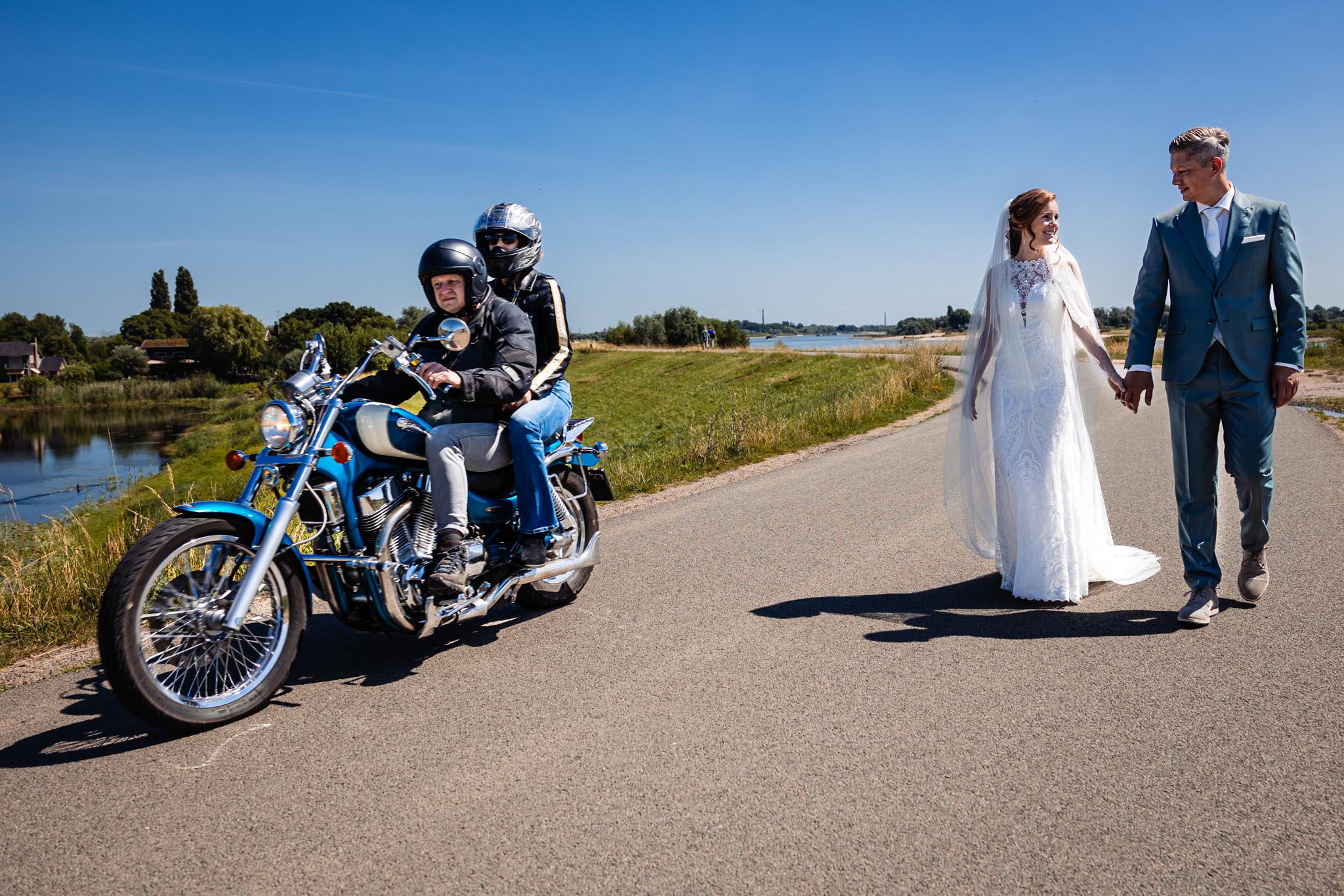 Trouwfotograaf-Nijmegen-Wijngoed-Lent-fotograaf-Doetinchem-trouwfotograaf-wedding-trouwjurk-trouwringen