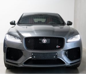 Read more about the article JAGUAR F-PACE SVR