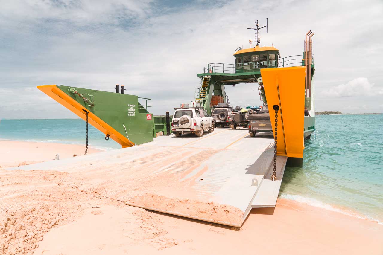 4WD on Fraser Island - Mantaray Fery to Fraser Island