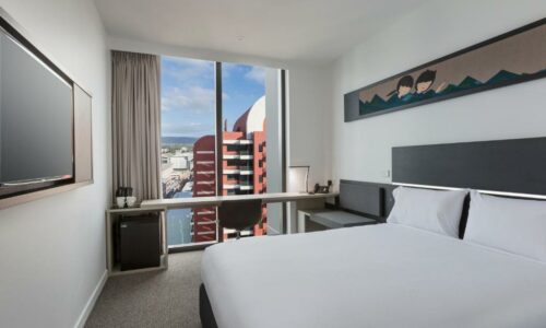 Ibis Adelaide