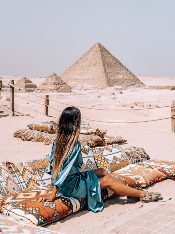 Egypt - Cairo - Pyramids of Giza - 9 Pyramids Lounge
