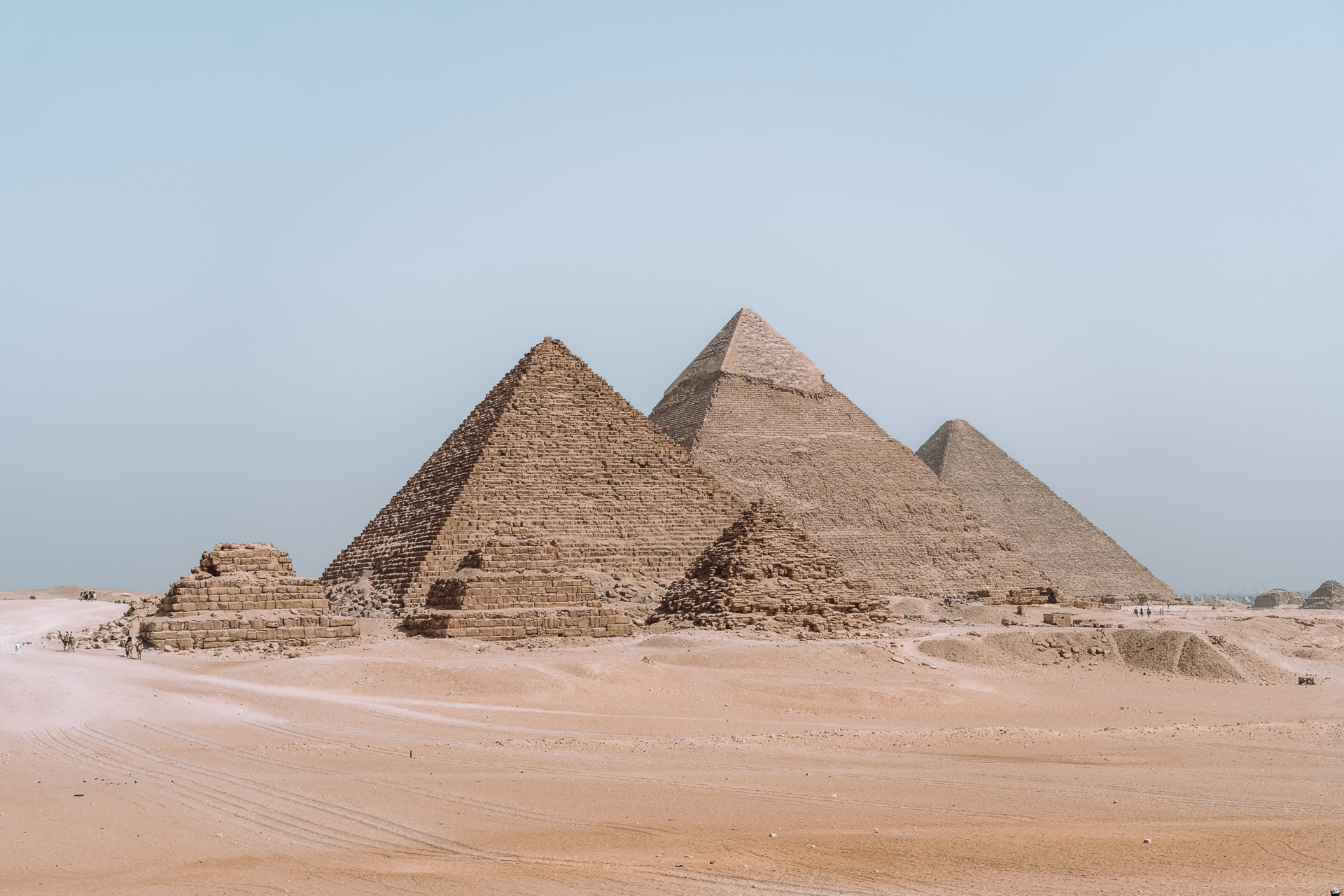 Visit The Pyramids of Giza without a guide + the 5 best viewpoints