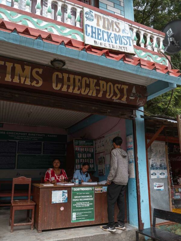 Nepal trekking mountain-3