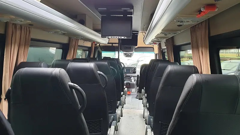 22 person minibus