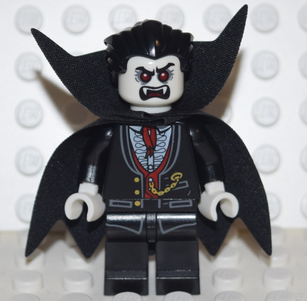 Mof007 Lord Vampyre with Cape