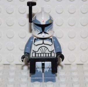 Clone Commander Wolffe Mini Fig selling