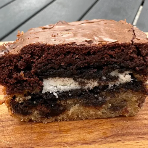 Brownie cookie dough kage