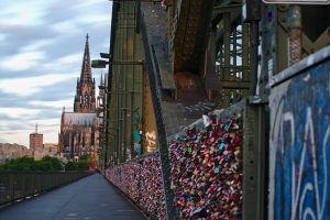 Schlösser Hohenzollnerbrücke Köln Interrailuber Deutschland nach Schweden