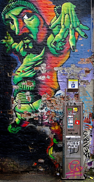 Graffiti mit vielen Komplementärfarben in Olso