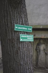 Wegweiser Nikolaifriedhof Görlitz