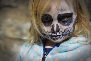 Kind geschminkt Totenkopf Fotoparade 2019