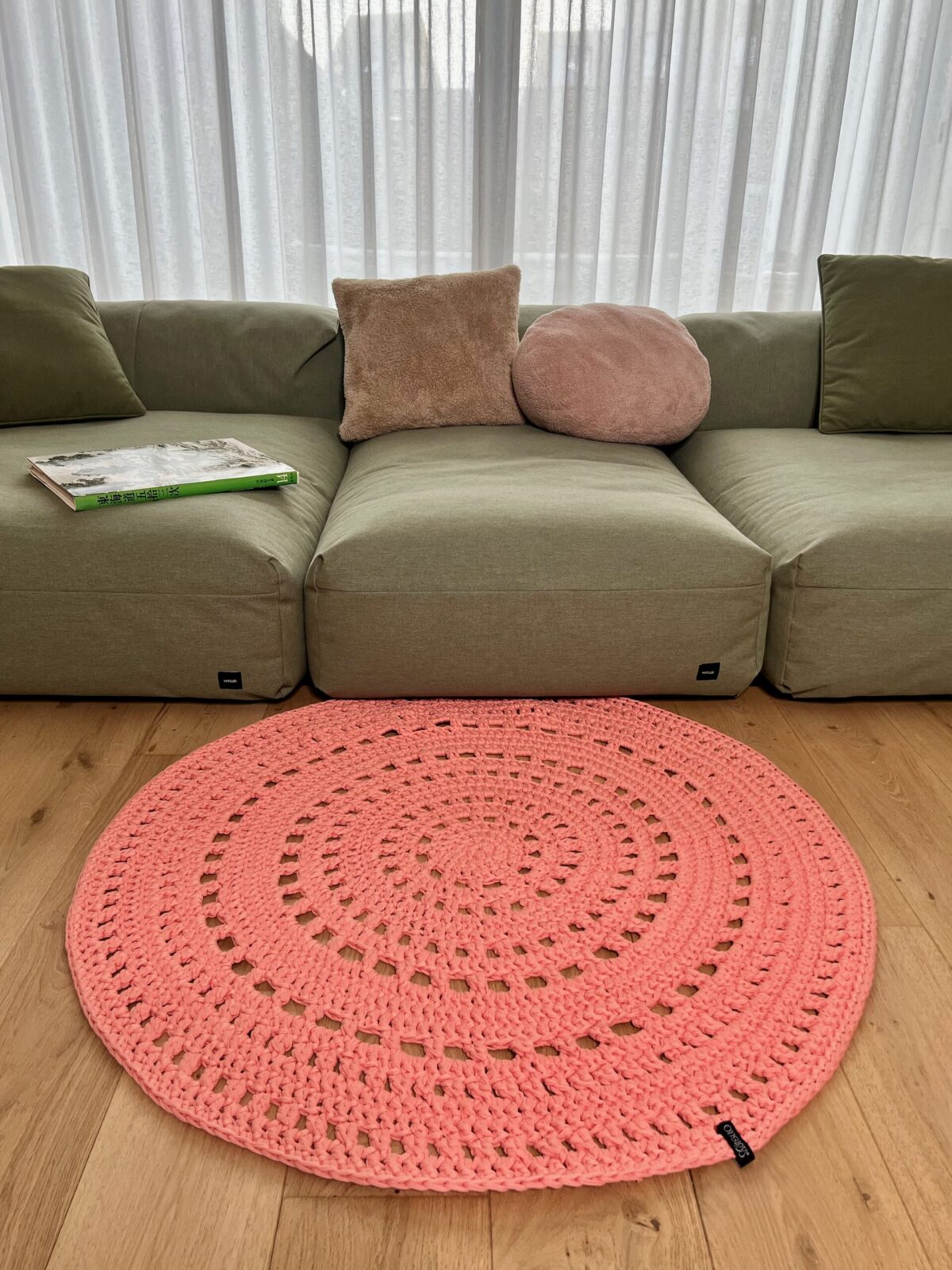 Momo Doirī Small Crochet Rug - Pink (112cm)