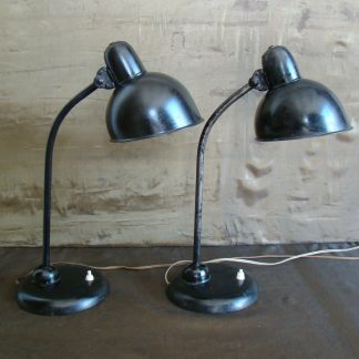 2x vintage bauhaus bureaulamp kaiser idell model 6556 zwart 1930 - bestel  bij mittens.nl