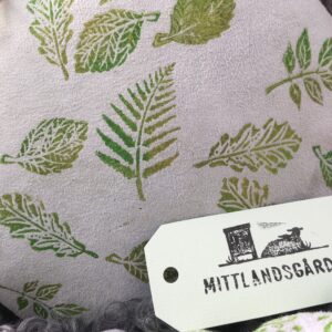 Skinnhantverk från Mittlandsgården