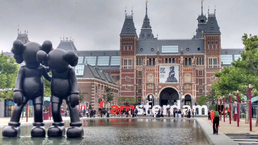 Koningsdag 2025: outfit inspiratie en tips voor leuke activiteiten 24 koningsdag 2025 vrijmarkten in Amsterdam