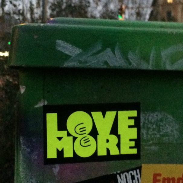 Love more sticker - Berlin