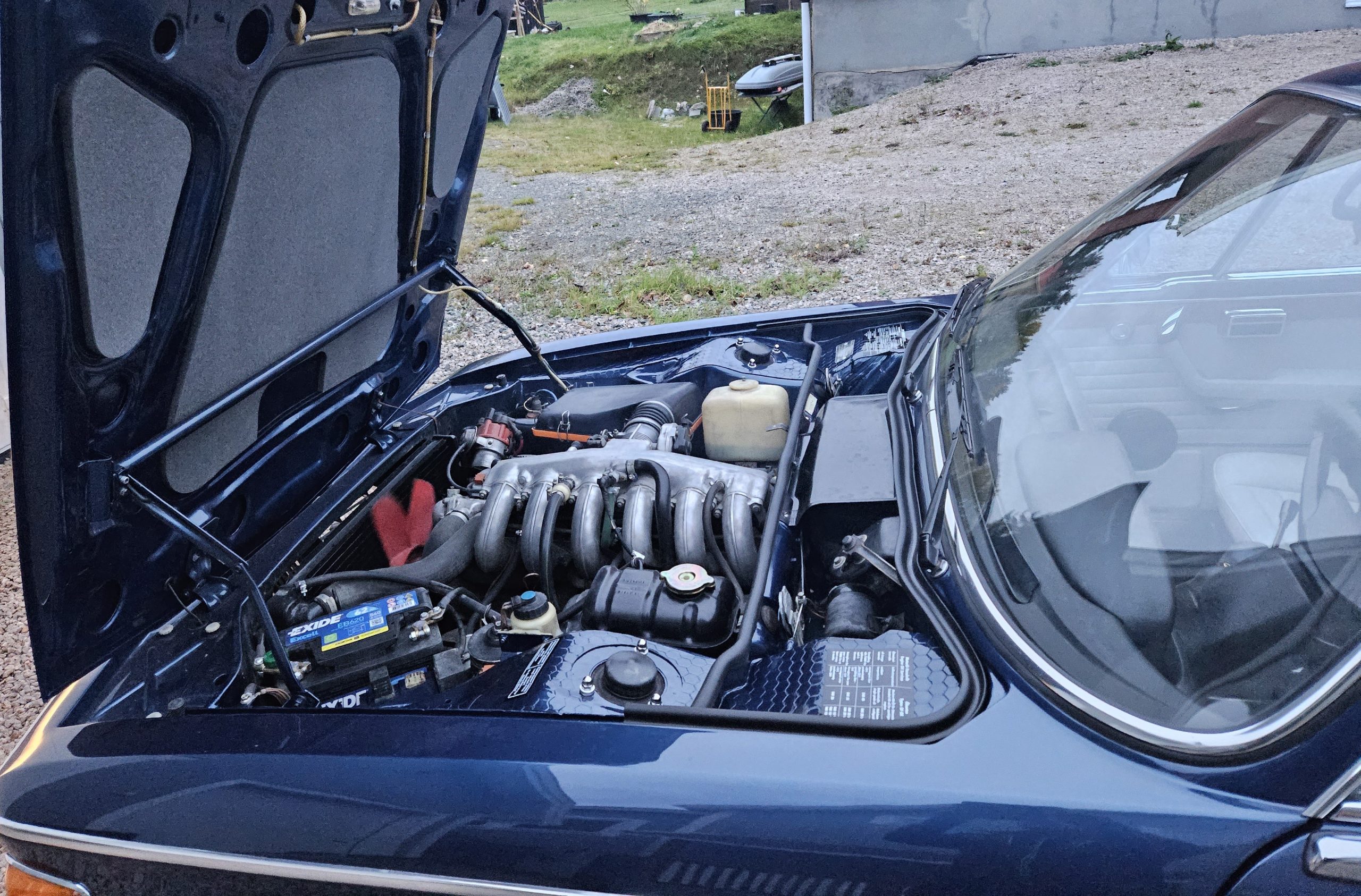 modevelopments classic car renovation paint interior veteranbil renovering lackering inredning bmw csi