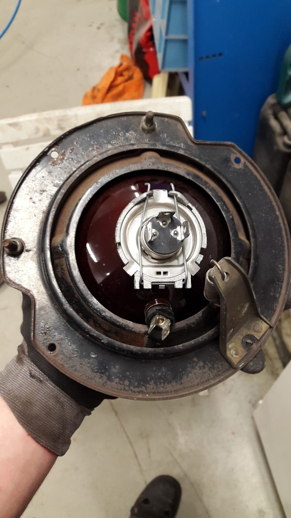 restoring citroen sm