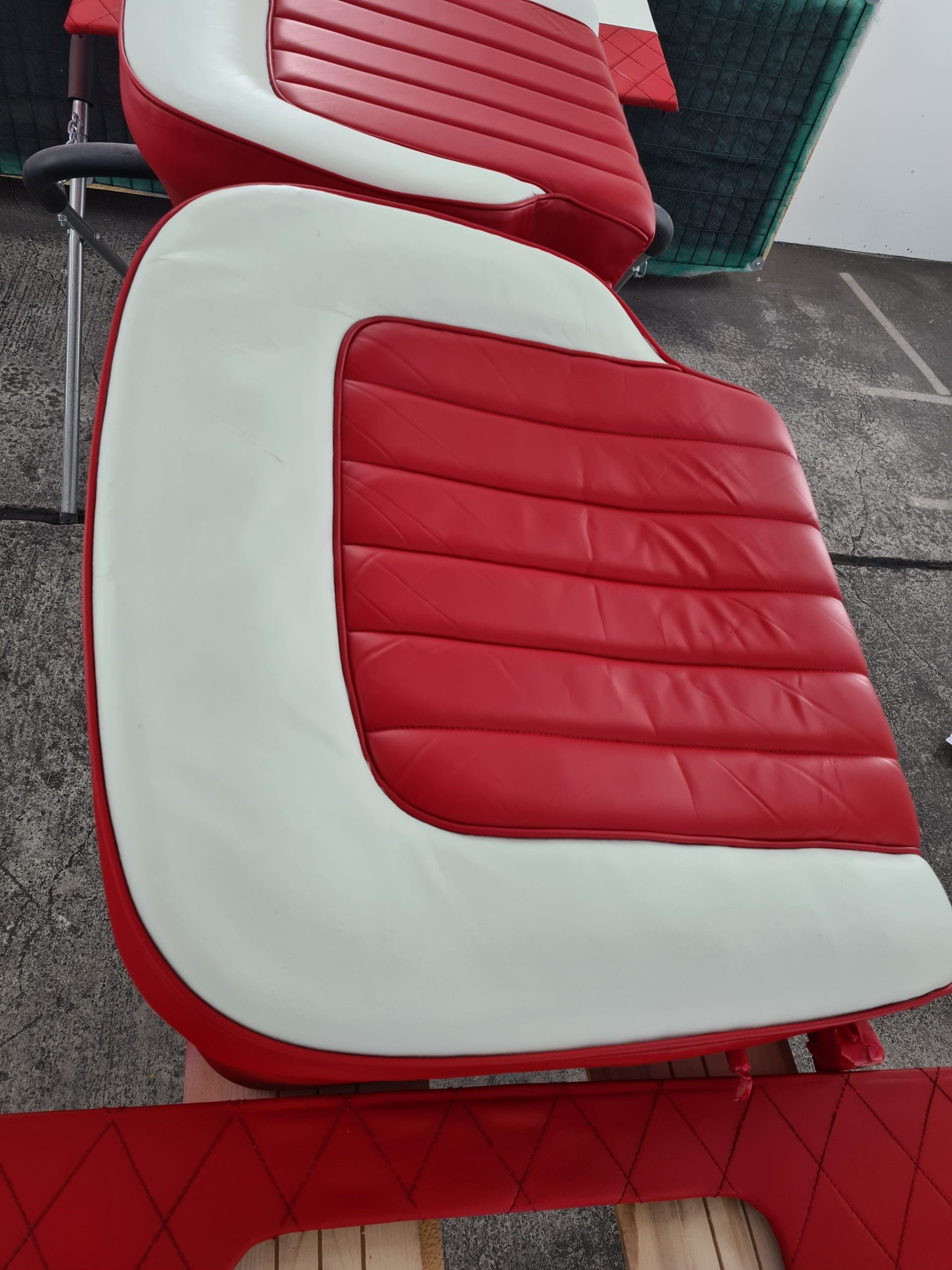 modevelopments classic car renovation paint interior veteranbil renovering lackering inredning