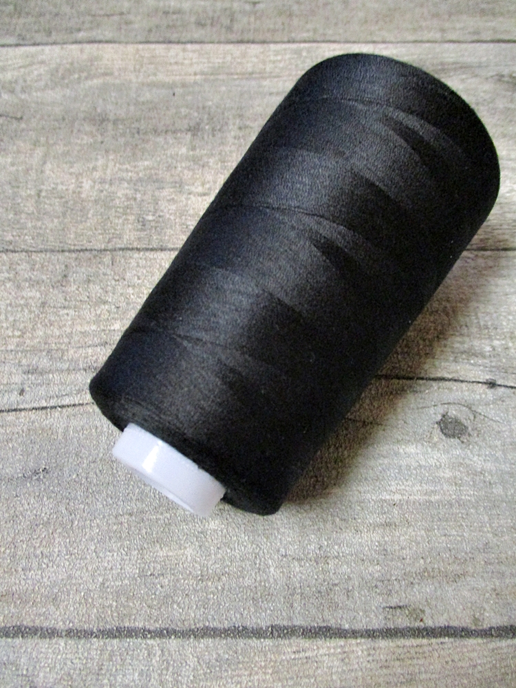 Overlockgarn Nähgarn Polyester Kone Spule schwarz 3000 Yards - MONDSPINNE