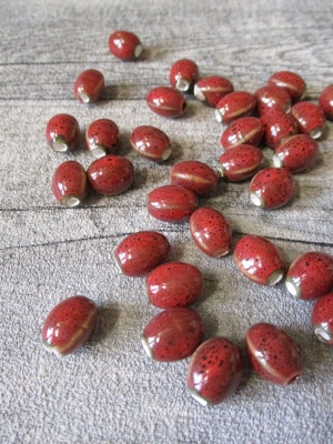 Porzellanperlen linsenförmig 12x9 mm rot braun meliert Großlochperlen Lochgröße 2,8 mm - MONDSPINNE