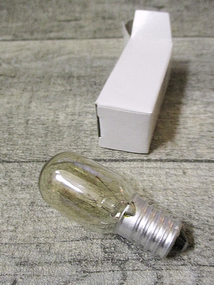 1 Glühbirne/ Nähmaschinenlampe/ Ersatzlampe, 15W/ 220V