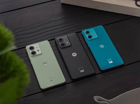 Motorola Unveils New Android Phones