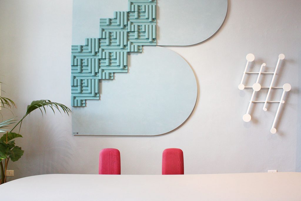 archiproducts open house 2018 dante+cedit tavolo con sedie rosa