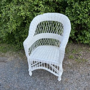 Fin stadig korgstol. Pris 600 kr